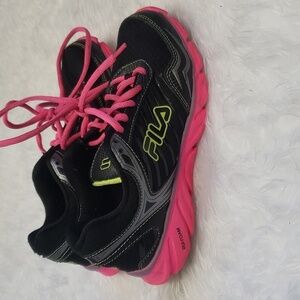 FILA Pink & Black Sneakers 6.5